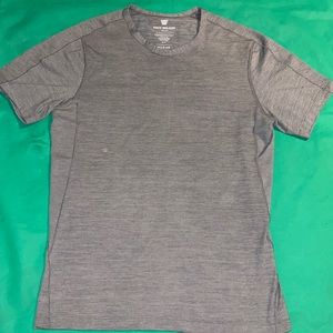 Mack Weldon tee Medium